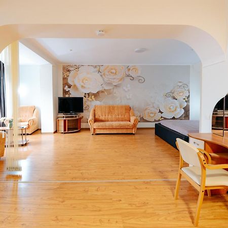 צ'יסינאו Villa Arus מראה חיצוני תמונה